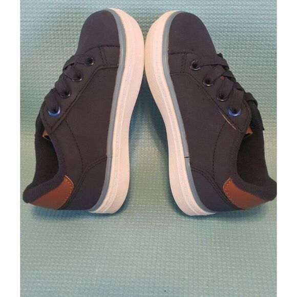 Penguin Kids Shoes by Munsingwear Size 8 Slip On - Picture 5 of 8